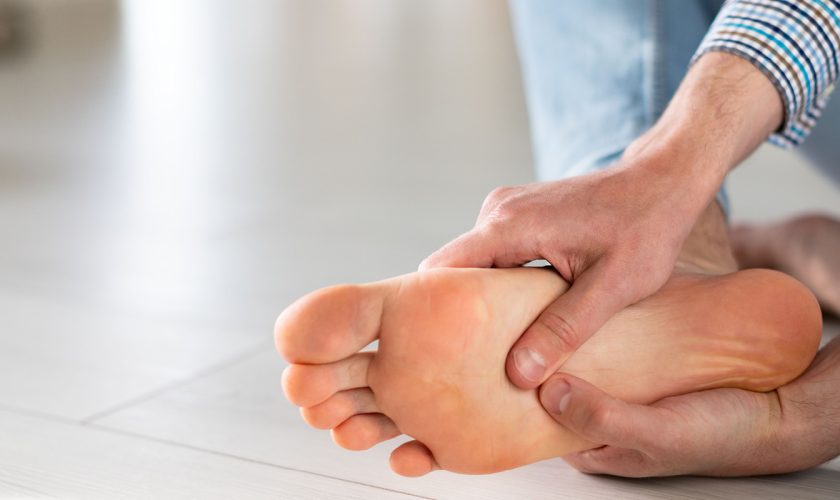 How To Manage Diabetic Foot Complications