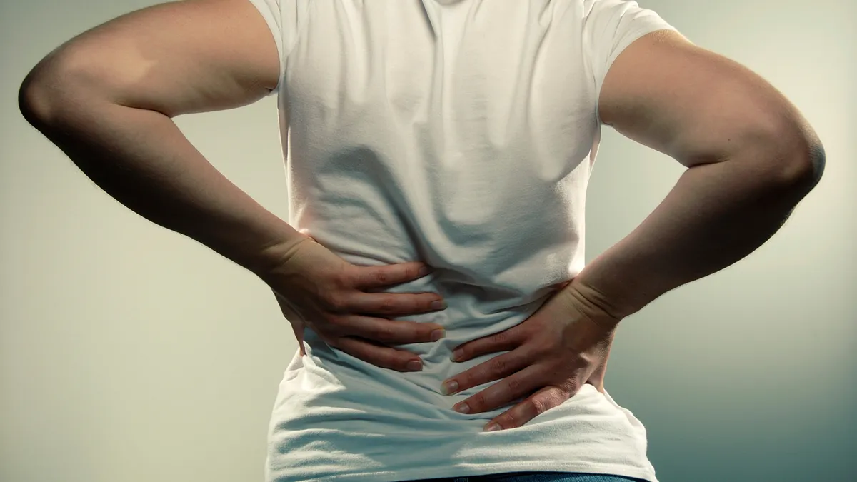 5 Telltale Signs of Spinal Stenosis